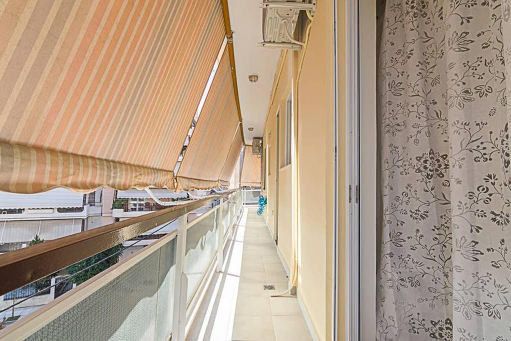 Cozy Flat With 1 Bedroom Next To Metro Station Atenas Exterior foto