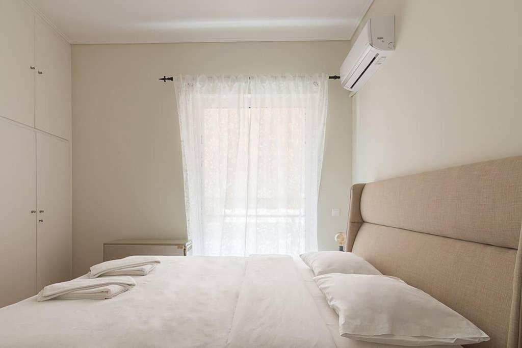 Cozy Flat With 1 Bedroom Next To Metro Station Atenas Exterior foto